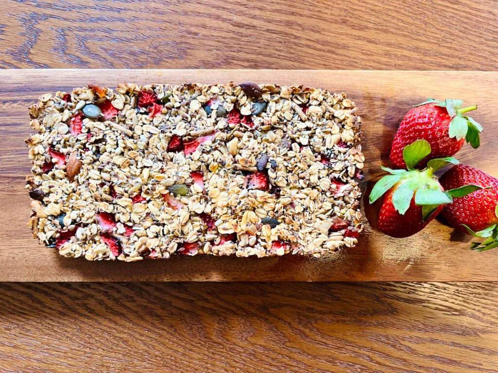 Banana Strawberry Oat Bars - Diet Yumm